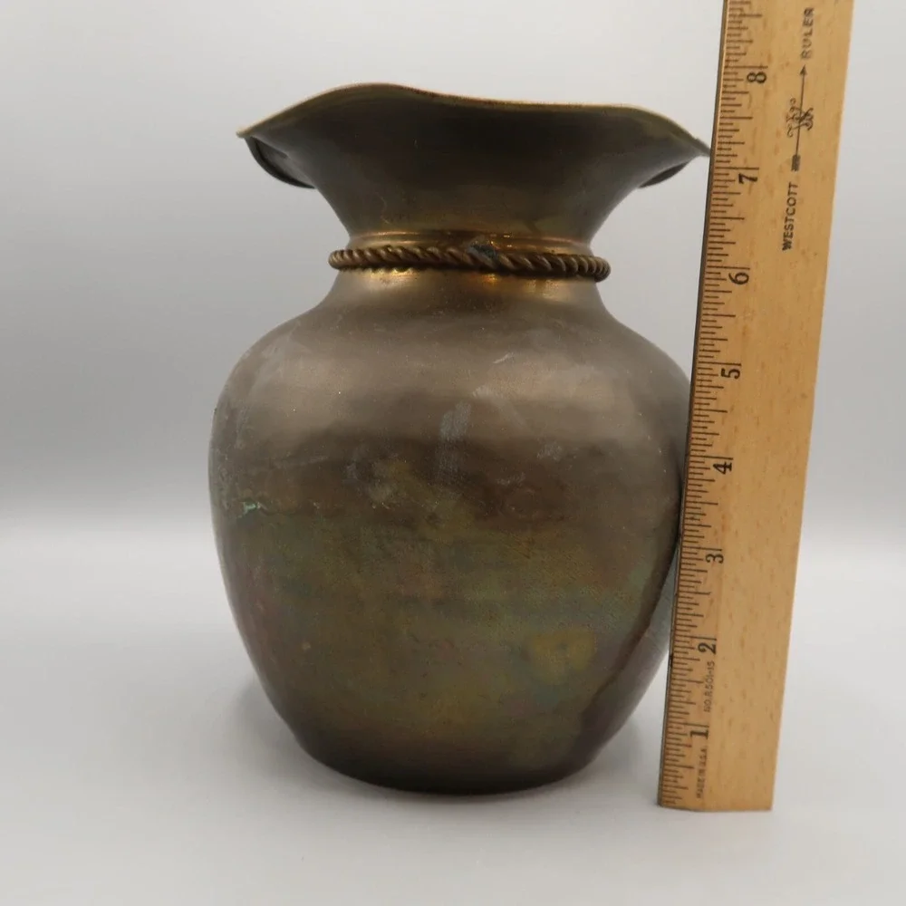 Vintage Large 7'' Matte Finish Brass Vase With Scallop Opening‎ India